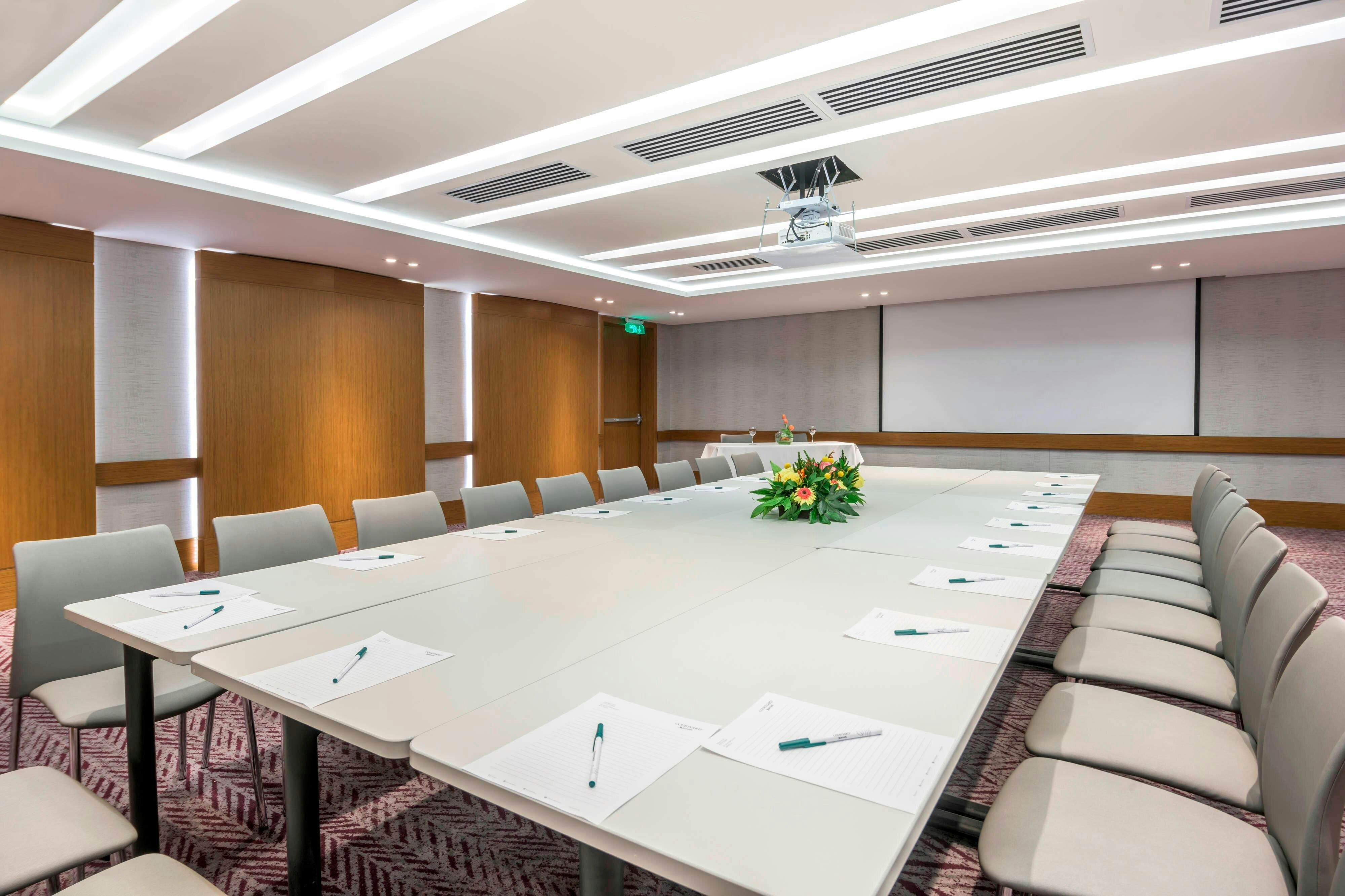 Courtyard By Marriott Bogota Airport 58/65