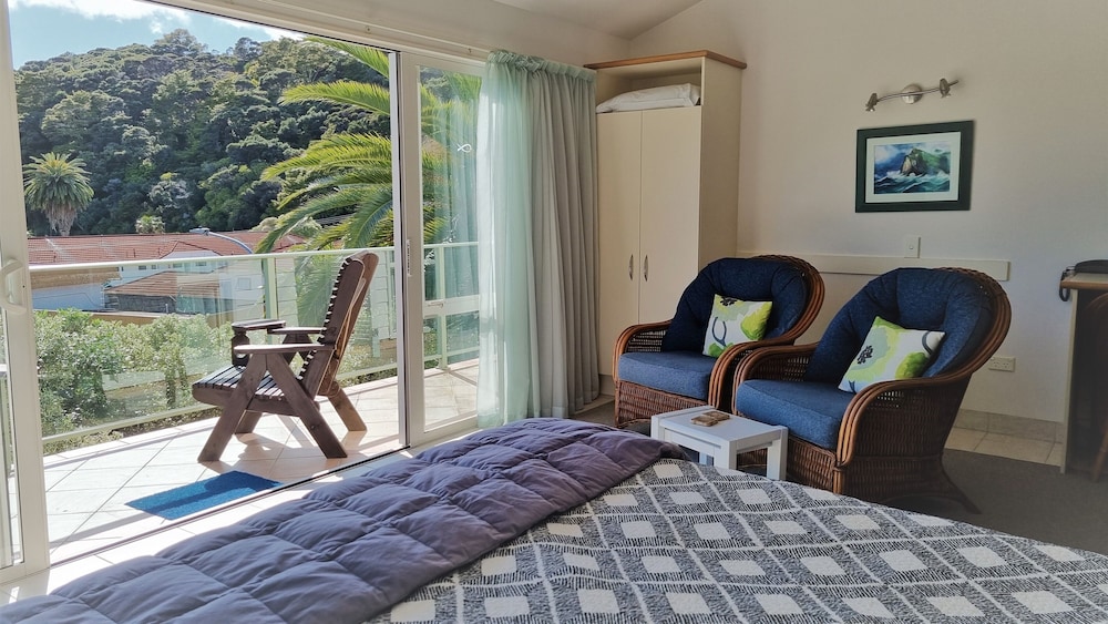 Admirals View Lodge 17/56