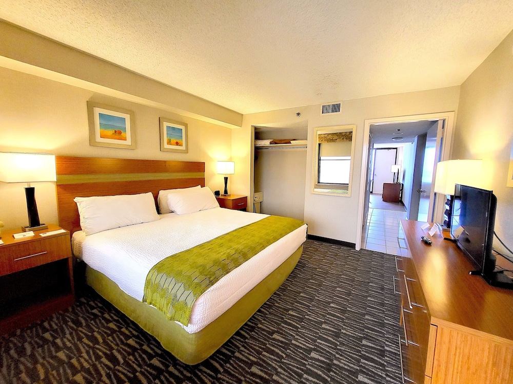The Barclay Towers Resort Hotel 14/49