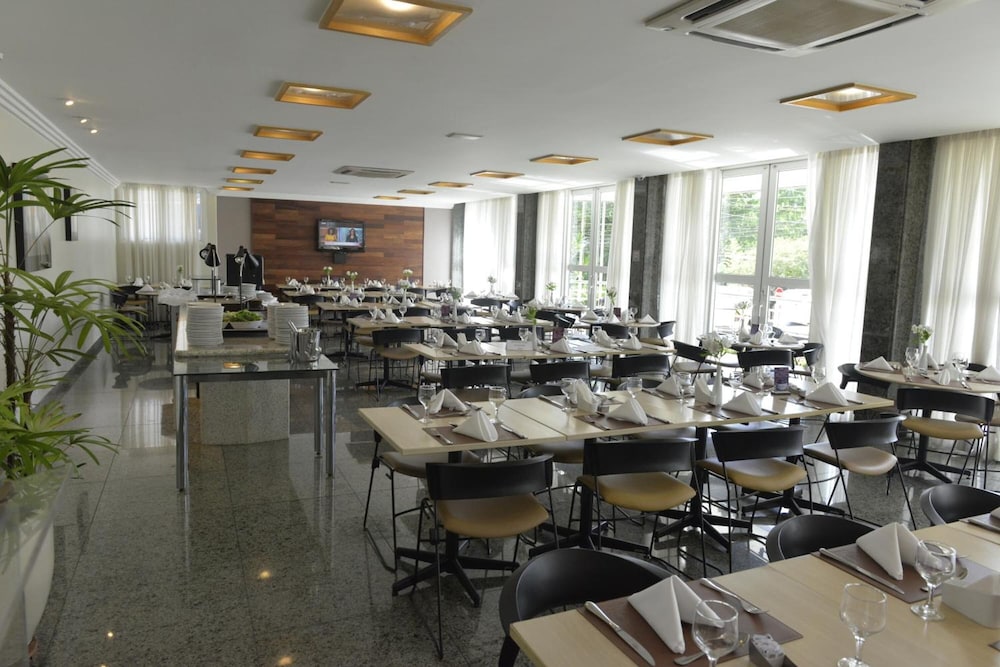 Oitis Hotel 50/63