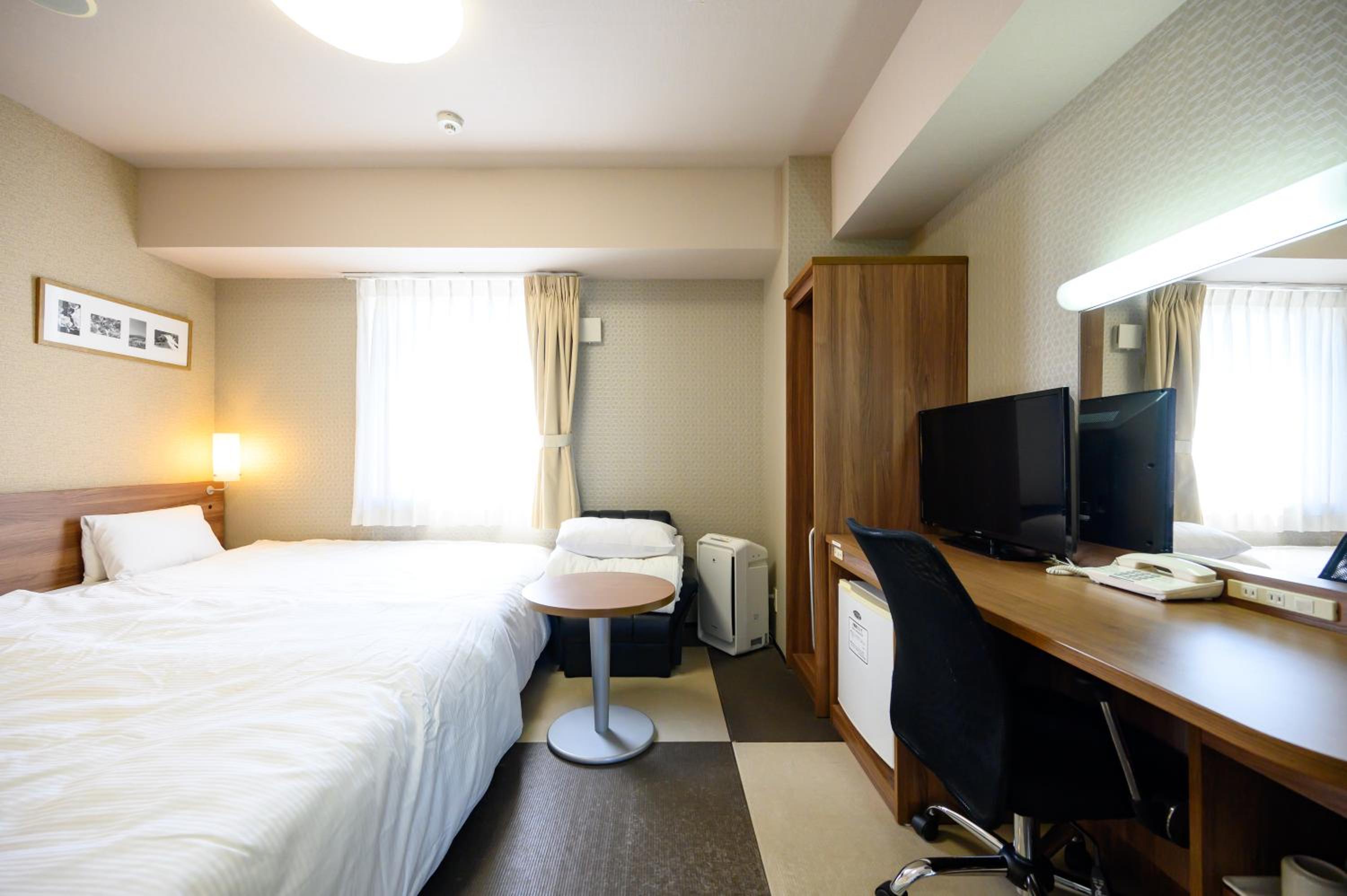 Hotel Econo Kameyama 42/85