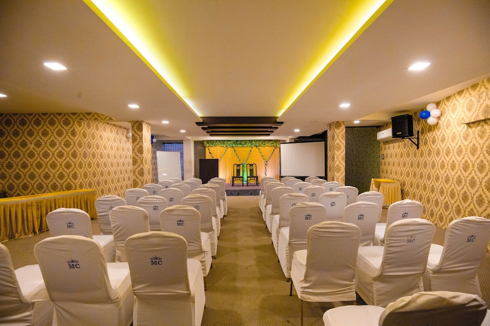 Oyo 14759 Hotel President 49/55