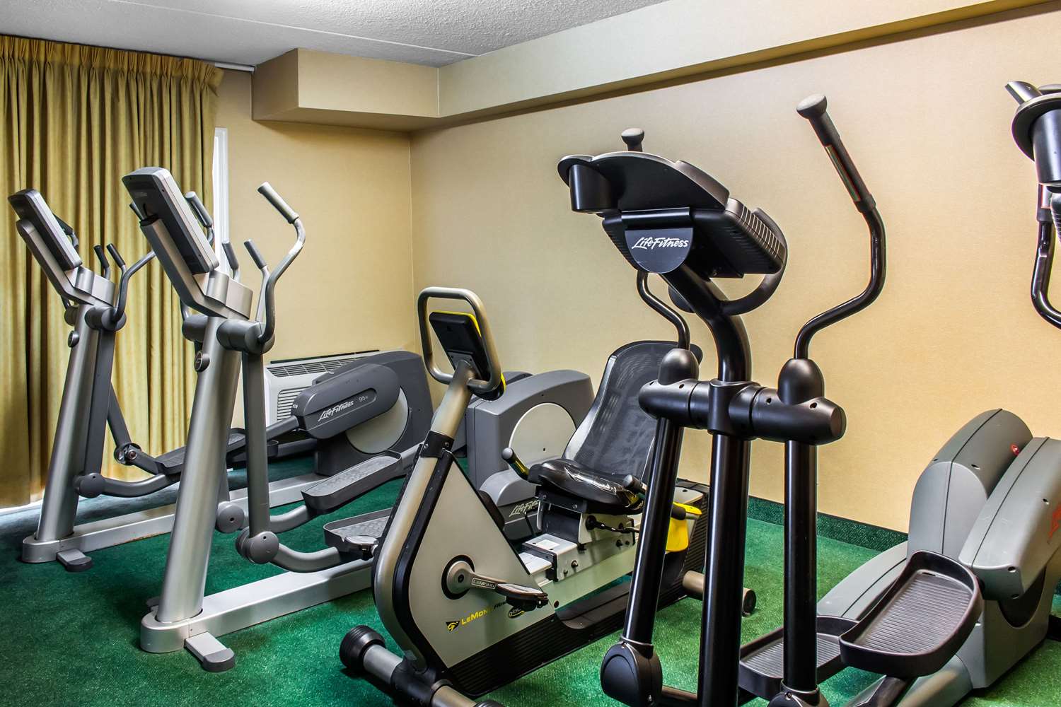 Clarion Hotel Philadelphia International Airport 18/57