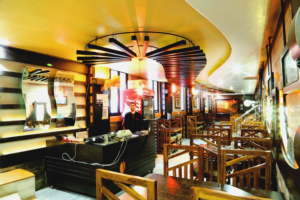 HOTEL PRAYAG 48/55