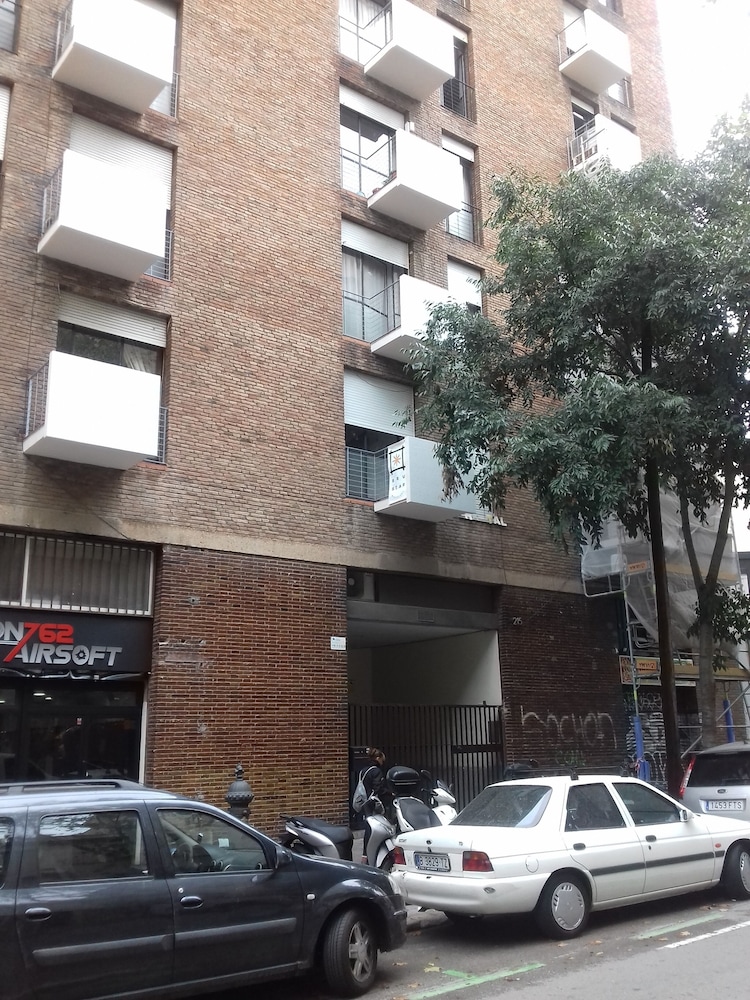 BRUSTAR SAGRADA FAMILIA 28/35