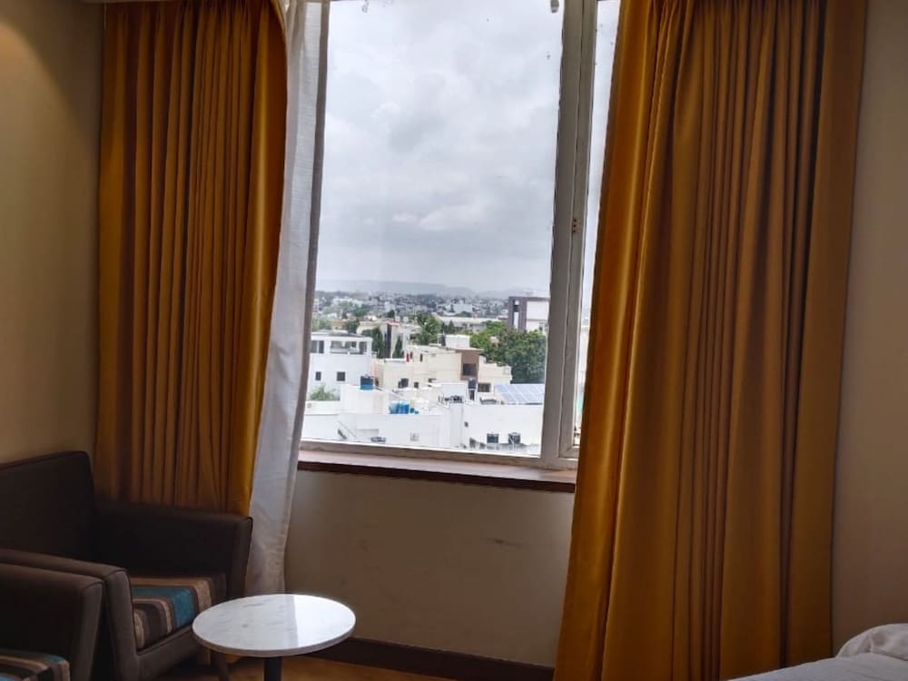 Hotel Amarpreet, Aurangabad - AM Hotel Kollection 23/50