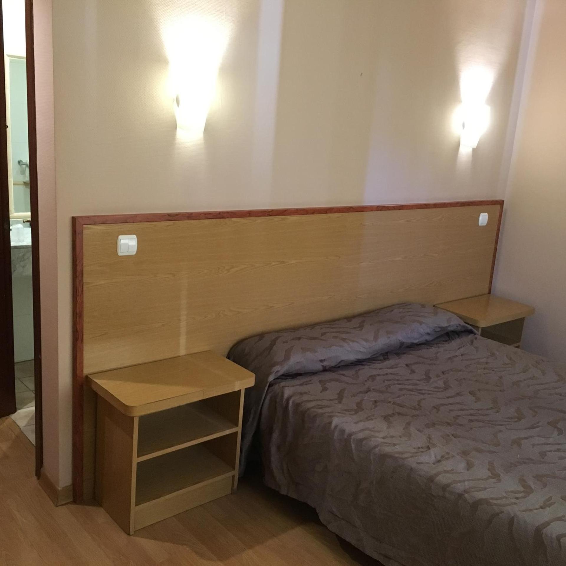Hotel Avenida Leganes 2/14