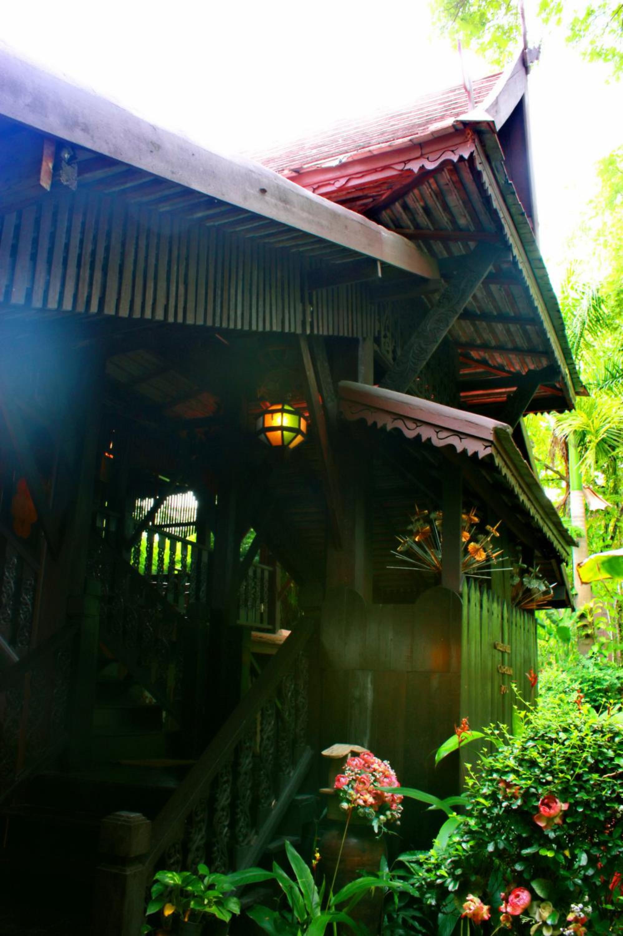 Club One Seven Gay Men Hotel Chiang Mai 3/51
