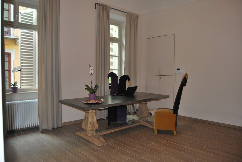 RESIDENZA DELL'OPERA 48/63