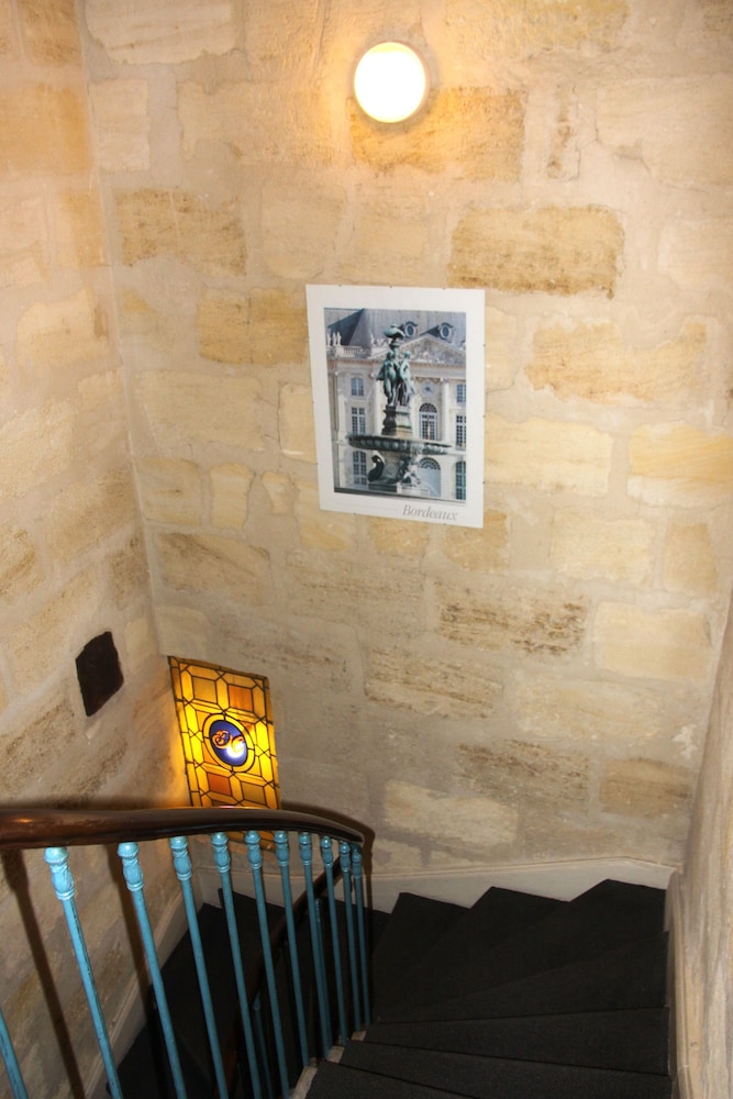 Hotel Notre Dame 2/27