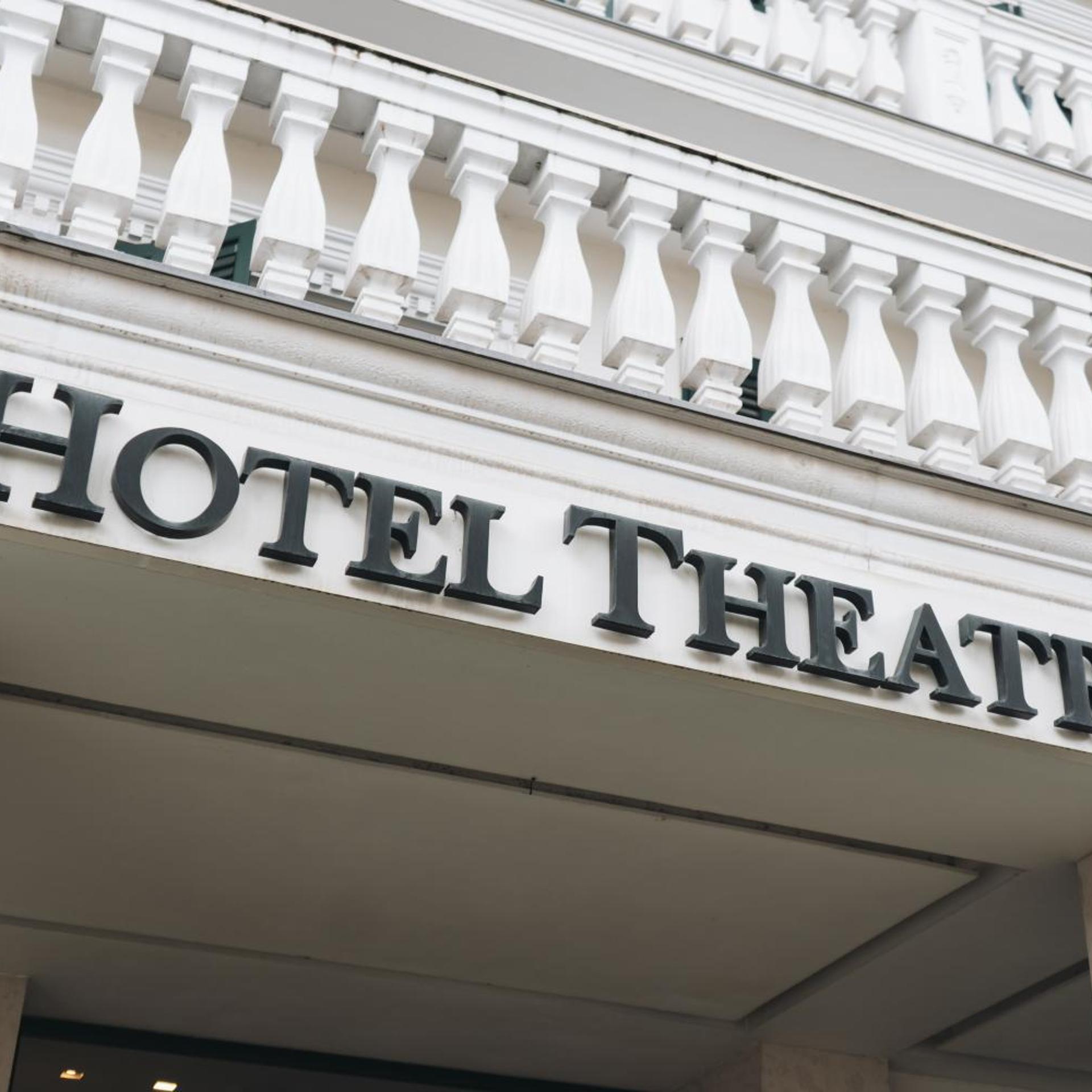 Theatro in TIRANA