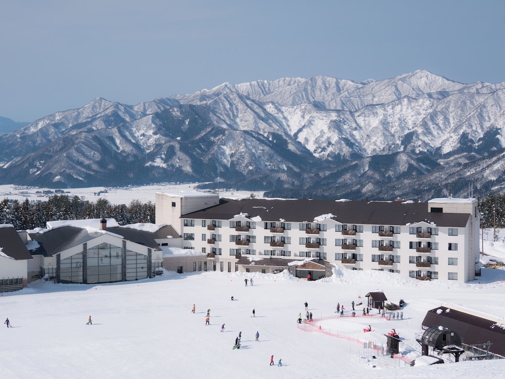 HOTEL HARVEST SKI JAM KATSUYAMA 4/72