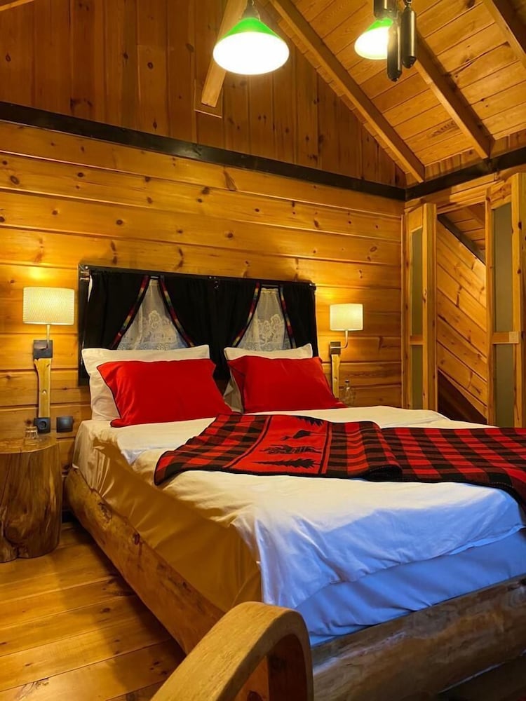 1 Bedroom, Tree House, Family, Double and Twin Beds, Mountain View, Balcony