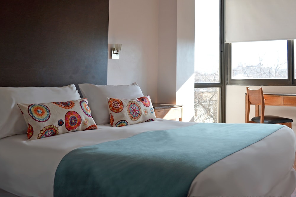 Internacional Hotel 14/70