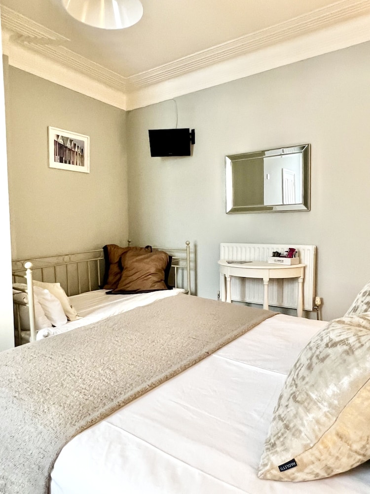 Devon House Guest House 10/50