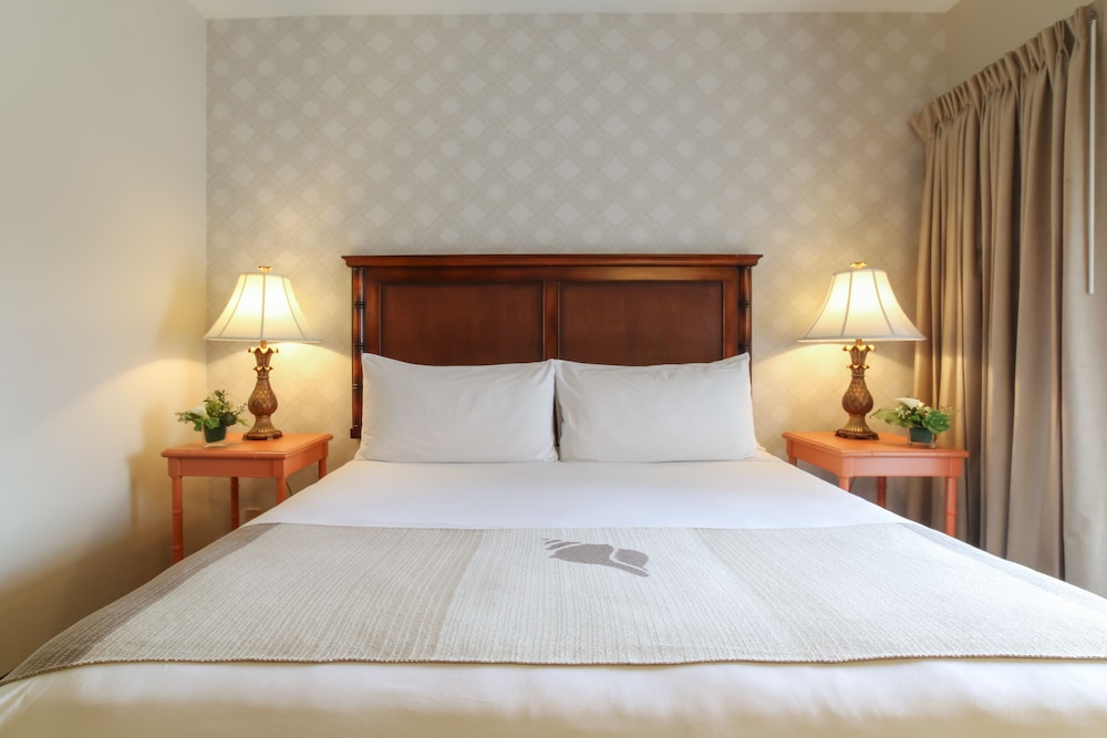 Oxford Suites Pismo Beach 6/35