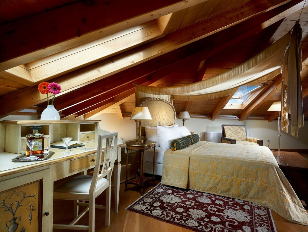 جناح بسرير كينج، Grande Bretagne Hotel 3/7