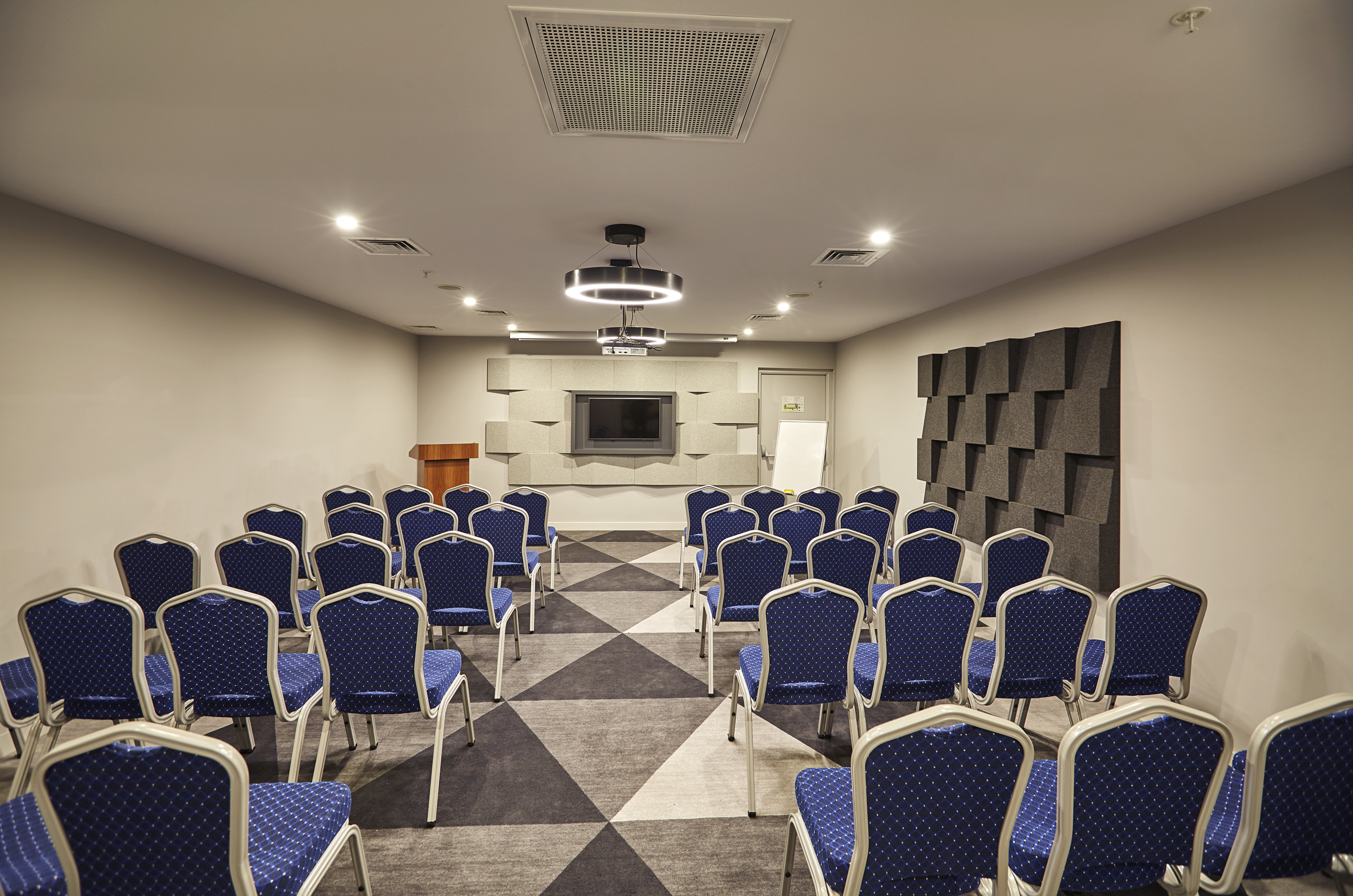 HOLIDAY INN EXPRESS ISTANBUL - ATAKOY METRO 36/42