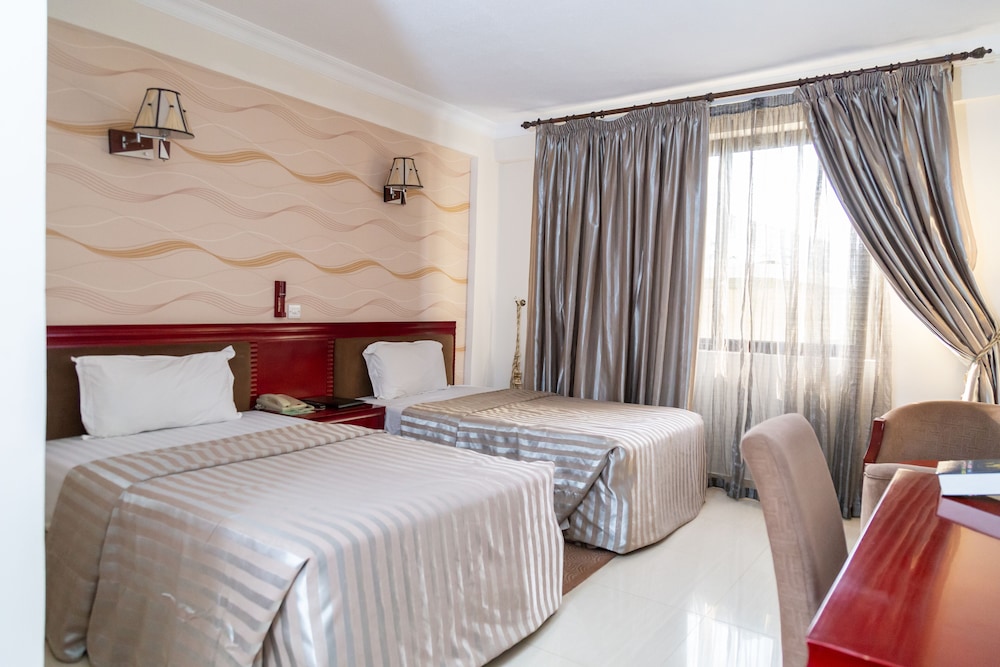 ROOM, TWIN BEDS