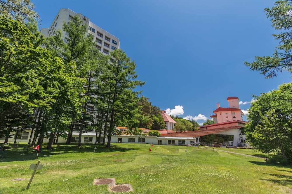 HOTEL VILLAGE 43/50