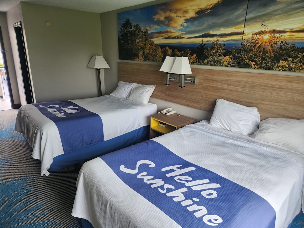 Days Inn by Wyndham Dahlonega 14/49
