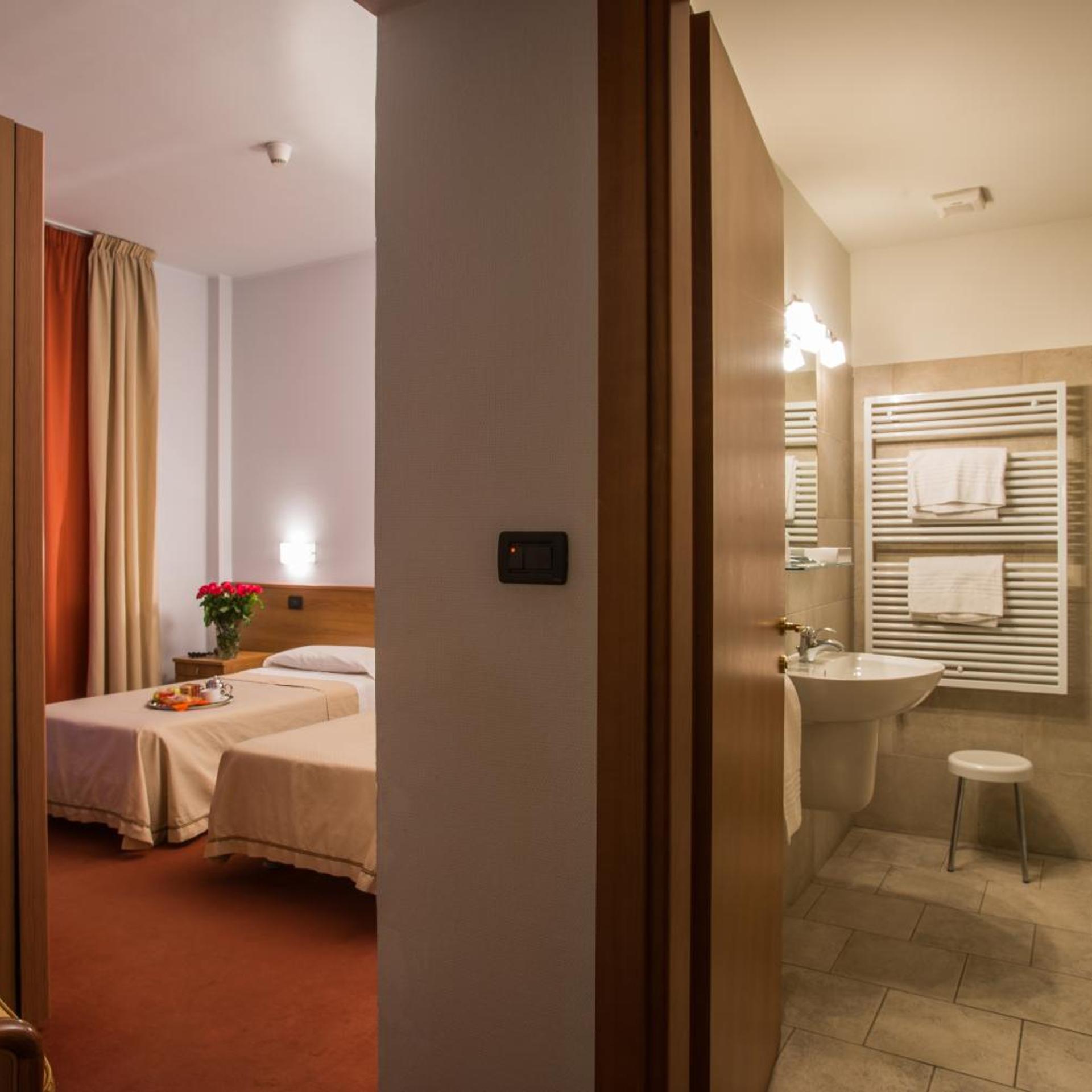غرفة بسريرين منفصلين، Hotel Lux 10/10