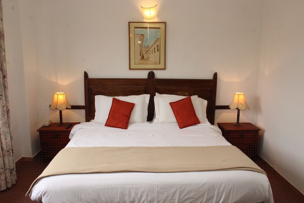 Hotel Meson de los Virreyes 9/22