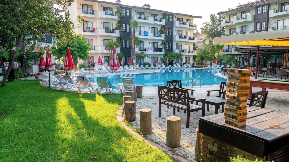 Lemas Suite Hotel 39/48