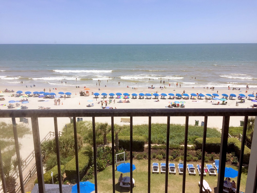 Grande Shores Ocean Resort 56/84