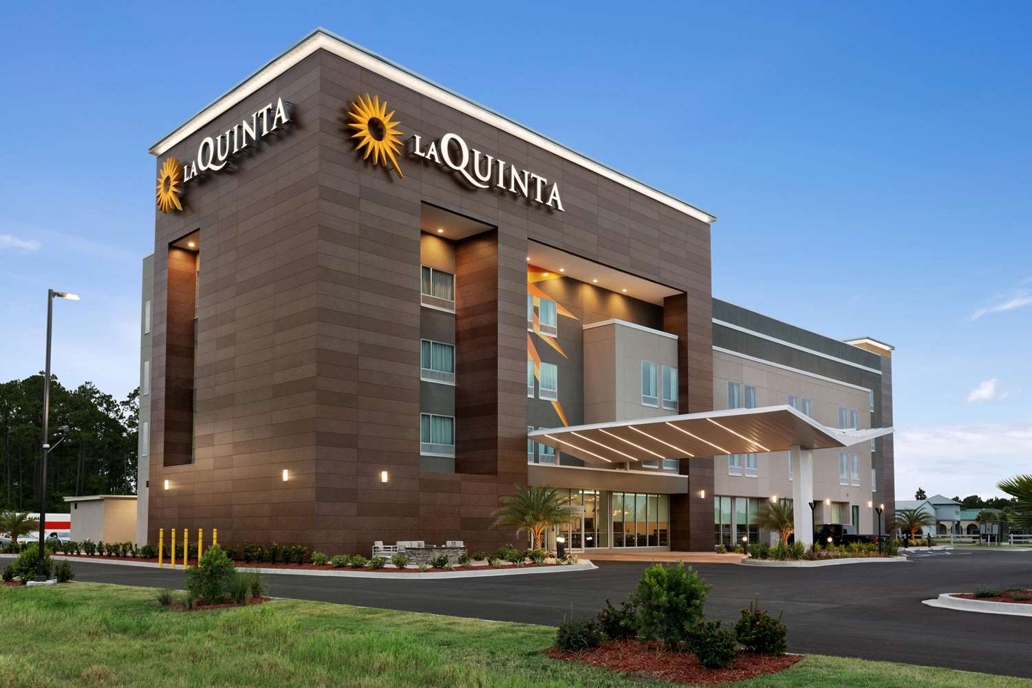 La Quinta Inn & Suites by Wyndham Brunswick/Golden Isles 2/59