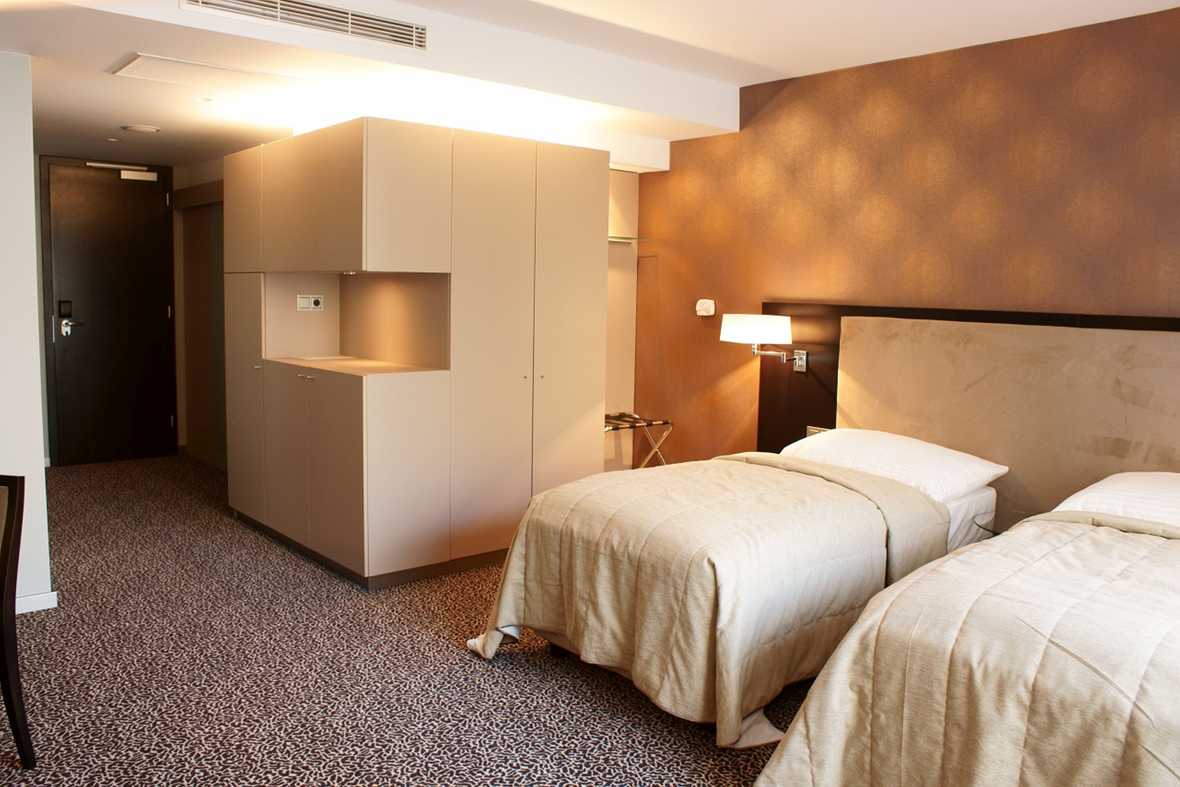 غرفة بسريرين منفصلين، Hotel Avance 2/2