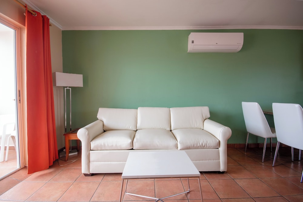 Punto di Oro Residences 39/61