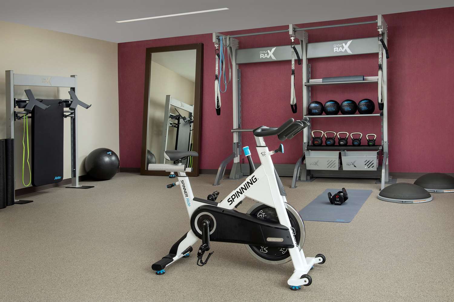 Home2 Suites by Hilton Orlando Downtown, FL 32/60