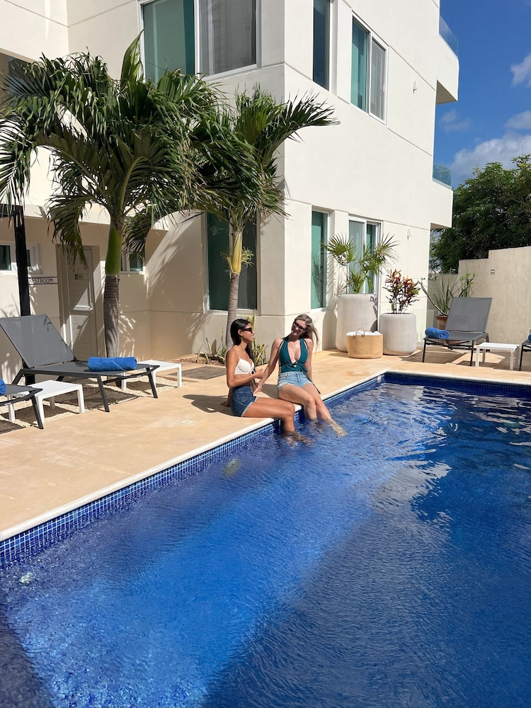 Azulea Isla Mujeres 38/64