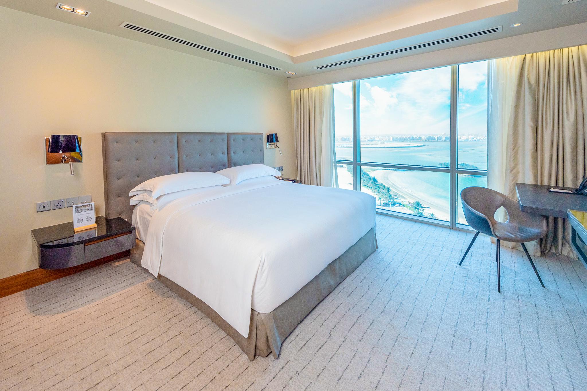 GRAND SUITE