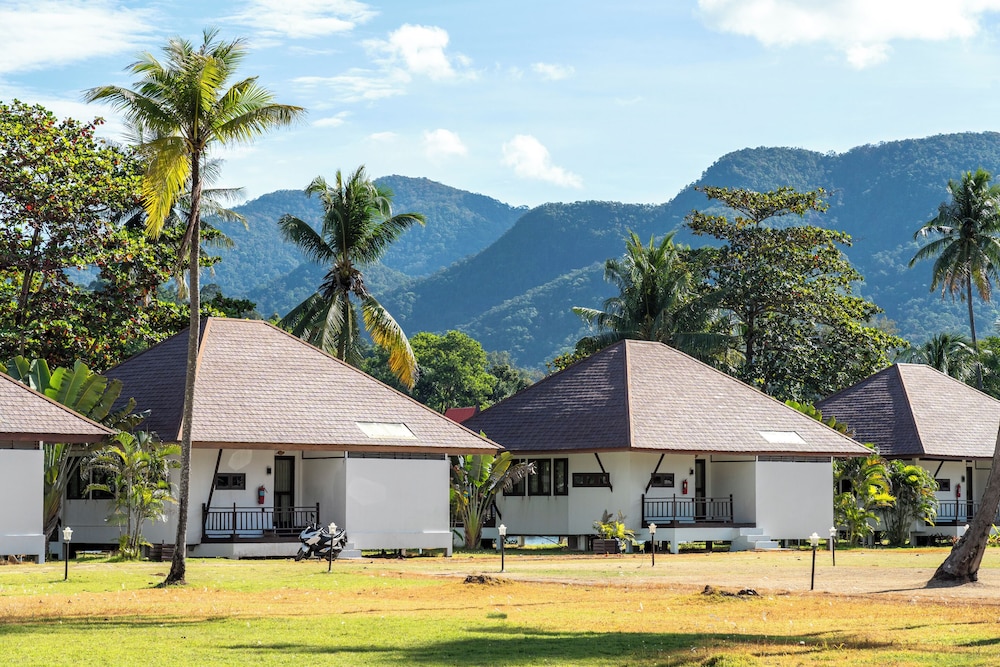 Koh Chang Long Stay Resort 66/68