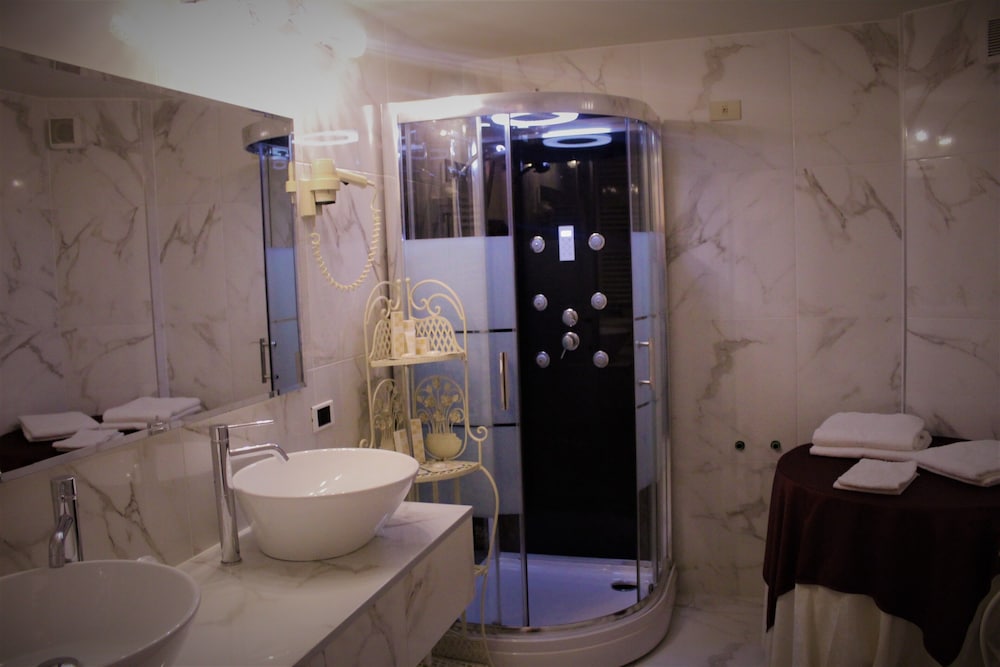 Villa Pigalle 46/50