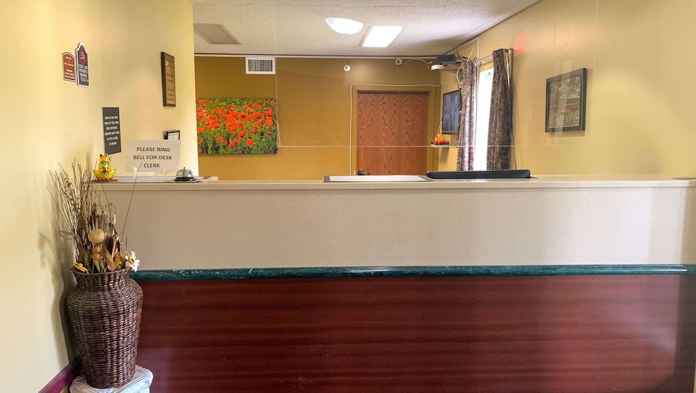 Econo Lodge Rockville 9/75