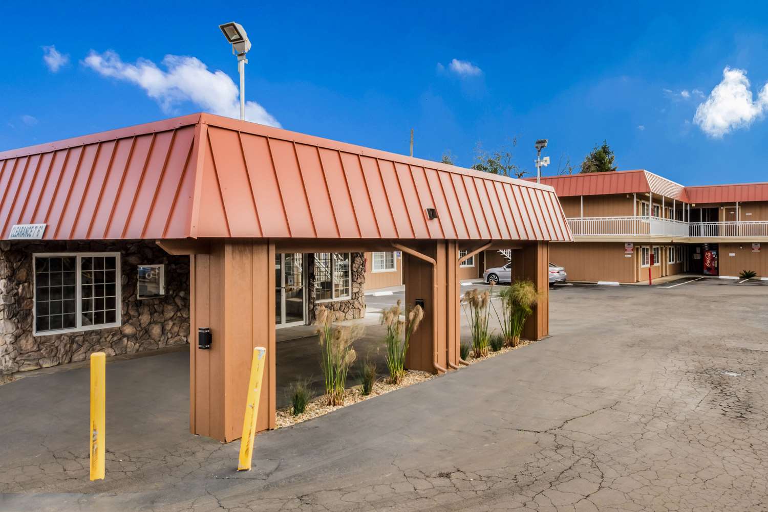 Americas Best Value Inn Ukiah 14/17