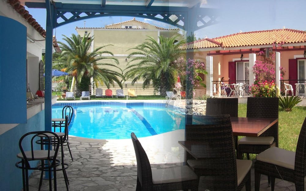 Zeus Hotel Ireon 39/42