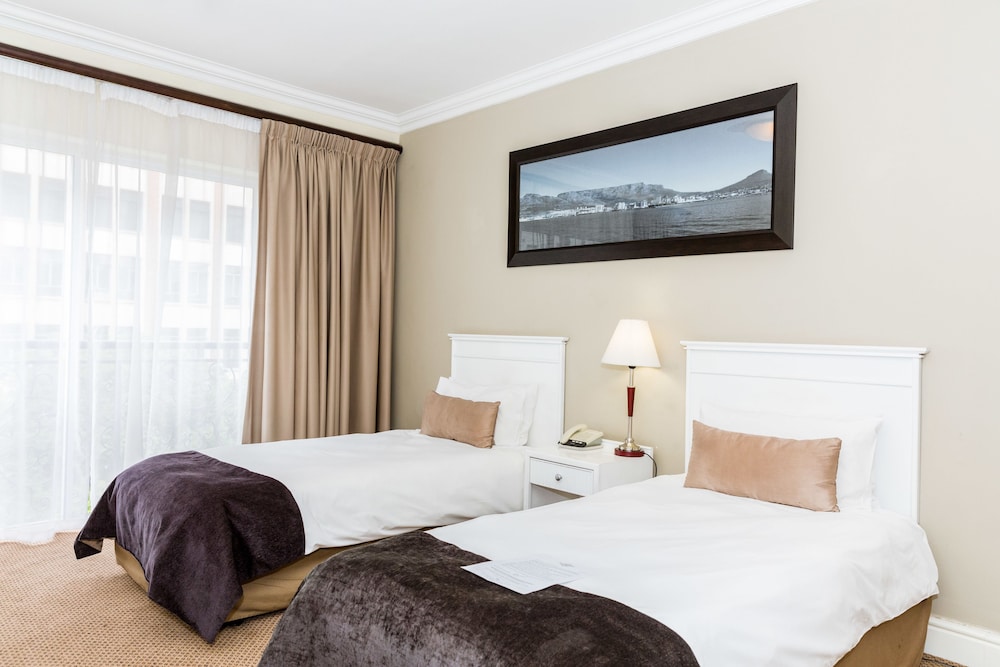 The New Tulbagh Hotel 6/29
