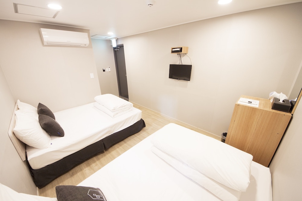 K-Guesthouse Myeongdong 4 17/42