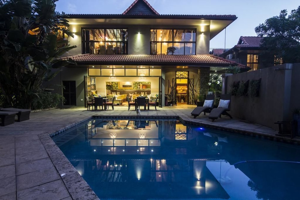 Cowrie Cove Guest House 3/50