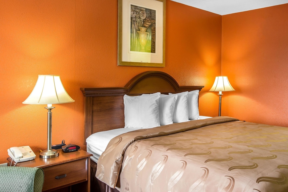 Quality Inn Duncan Spartanburg West 15/39