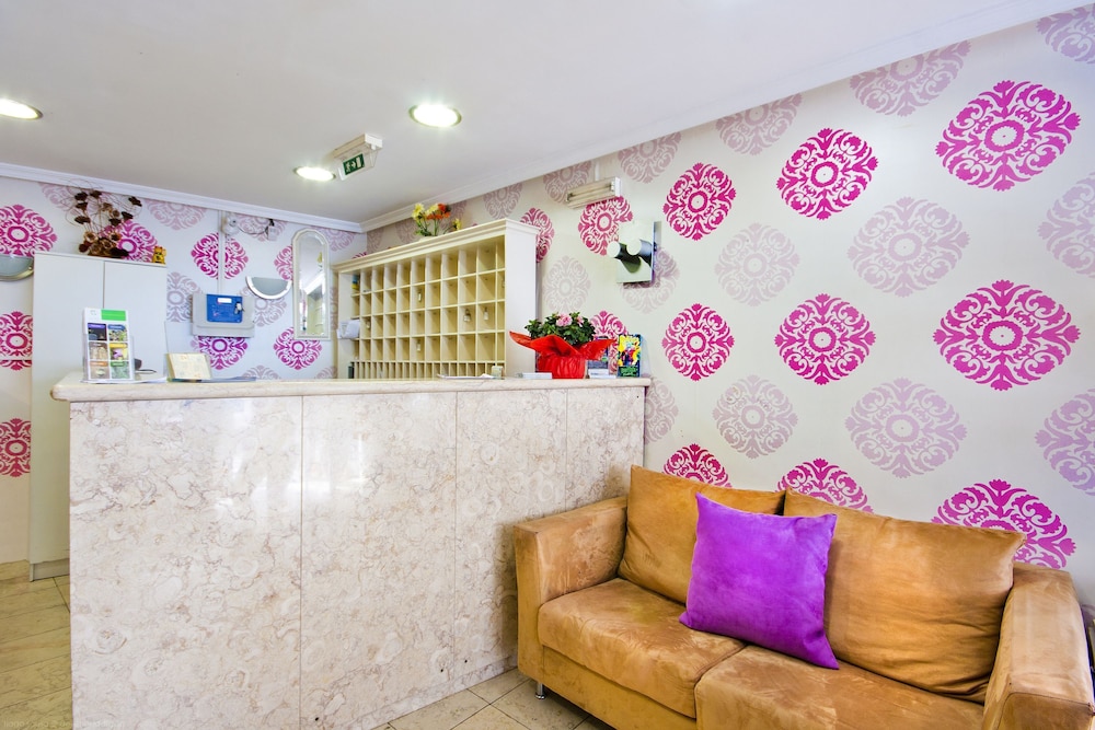 Hotel Residencial Colombo 9/50