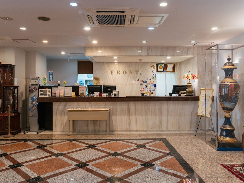 Hotel New Century 8/70