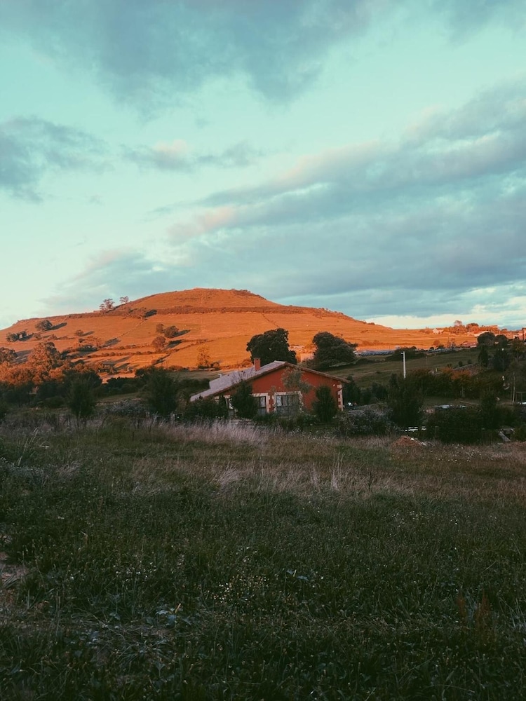 La Fuentona De Santillana 32/50