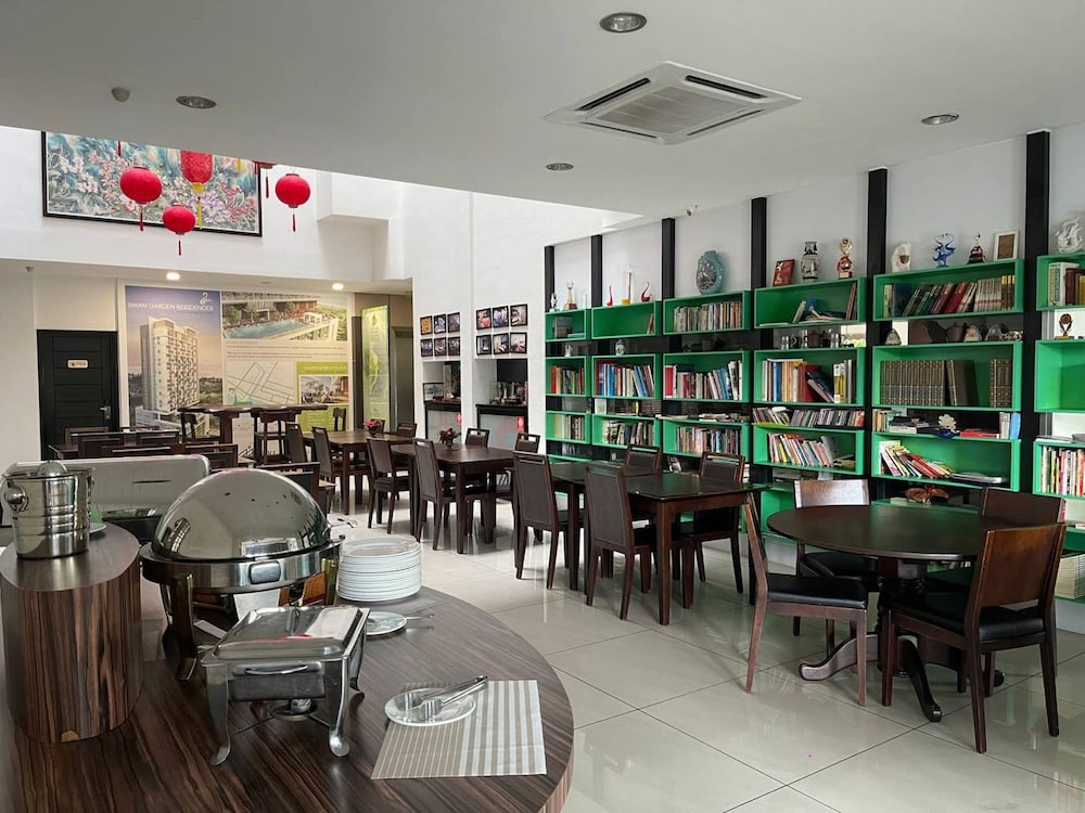 Swan Garden Hotel 52/63