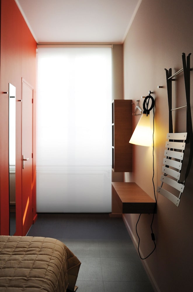 Hôtel Continental 22/32