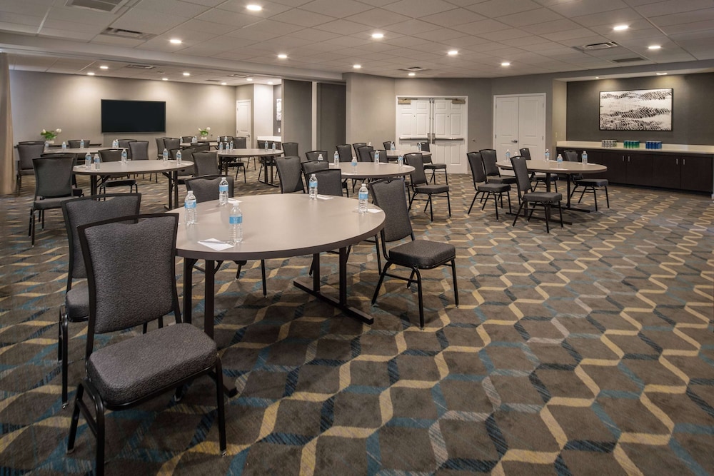 Sonesta Es Suites Fairfax Fair Lakes 51/63